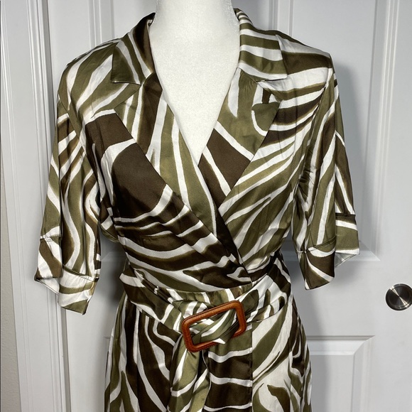 Zara Animal Print Shift Midi Dress Medium V Neck Belted Notched Collar Faux Wrap - Picture 3 of 17